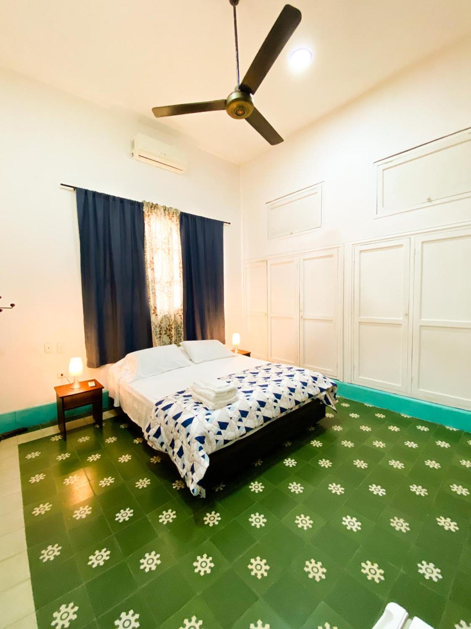 Bed and Breakfast Mansion Bahia Manga Картахена Экстерьер фото